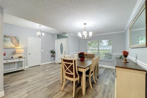 House in Eustis, Florida 4 bedrooms, 199.09 sq.m. № 2429322 - photo 12