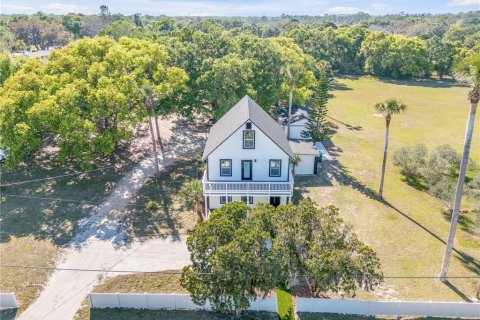 House in Oak Hill, Florida 4 bedrooms, 166.48 sq.m. № 1602364 - photo 1
