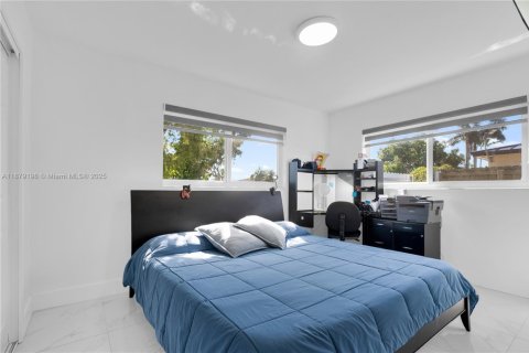 Снять в аренду виллу или дом в Хомстед, Флорида 3 спальни, 110.65м2, № 1927792 - фото 19