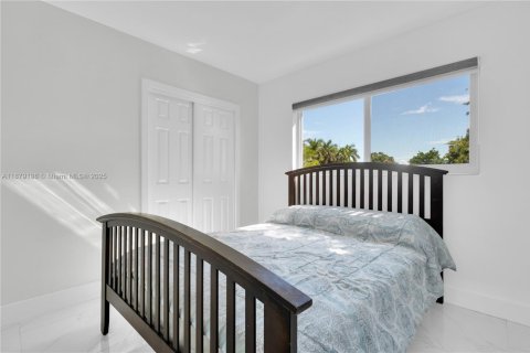 Снять в аренду виллу или дом в Хомстед, Флорида 3 спальни, 110.65м2, № 1927792 - фото 14