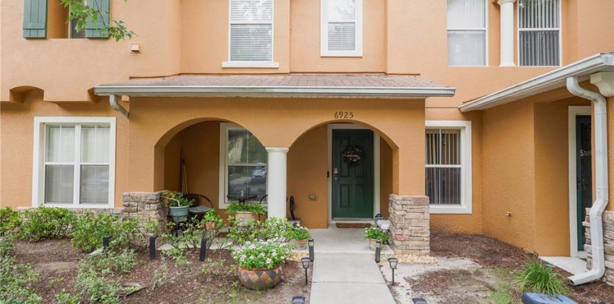 Townhouse in Riverview, Florida 2 bedrooms, 100.33 sq.m. № 1808094