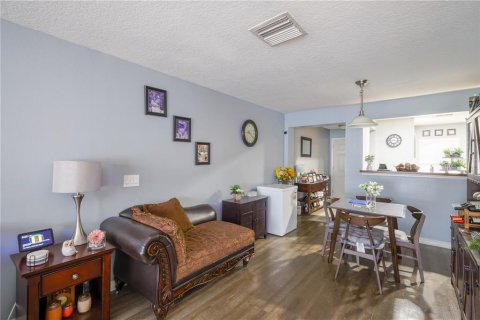 Townhouse in Riverview, Florida 2 bedrooms, 100.33 sq.m. № 1808094 - photo 14