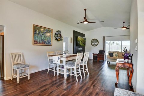 House in Lake Wales, Florida 2 bedrooms, 139.07 sq.m. № 1879686 - photo 12