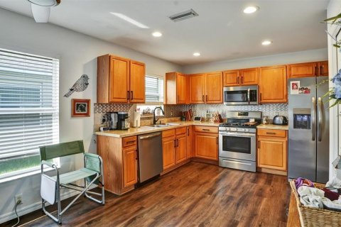 House in Lake Wales, Florida 2 bedrooms, 139.07 sq.m. № 1879686 - photo 5