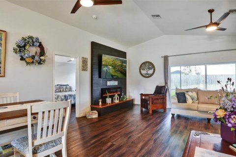 House in Lake Wales, Florida 2 bedrooms, 139.07 sq.m. № 1879686 - photo 16