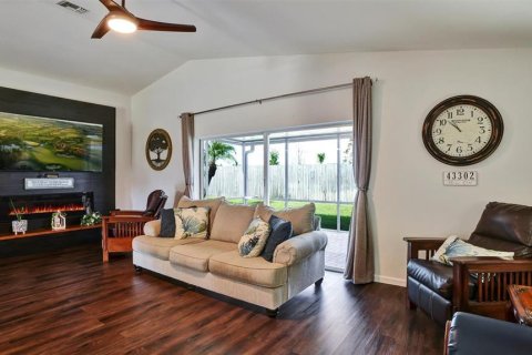 House in Lake Wales, Florida 2 bedrooms, 139.07 sq.m. № 1879686 - photo 3