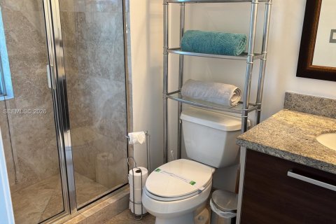 Condo in Miami, Florida, 2 bedrooms  № 2000167 - photo 18