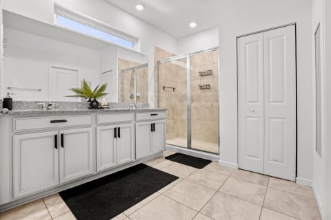 House in Lake Worth, Florida 4 bedrooms, 257.53 sq.m. № 2181592 - photo 27