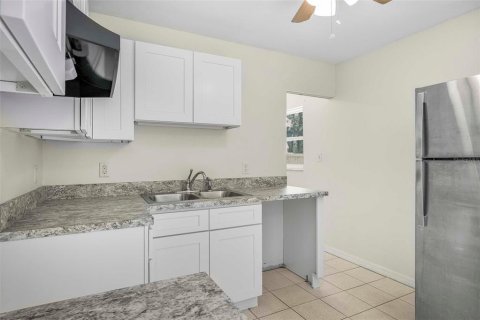 House in Crystal River, Florida 2 bedrooms, 102.56 sq.m. № 1808377 - photo 11