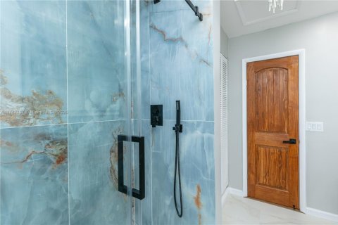 House in Hollywood, Florida 2 bedrooms, 103.12 sq.m. № 1985171 - photo 11