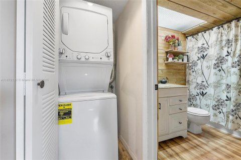 Снять в аренду кондоминиум в Пемброк-Пайнс, Флорида 2 спальни, 100.52м2, № 1926992 - фото 3