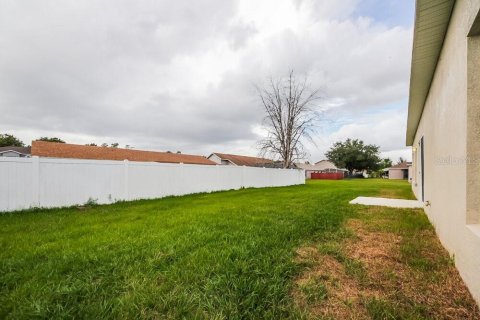 Villa ou maison à louer à Kissimmee, Floride: 4 chambres, 153.01 m2 № 2116479 - photo 16