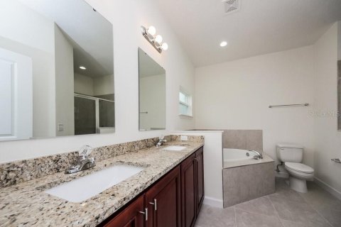 Villa ou maison à louer à Kissimmee, Floride: 4 chambres, 153.01 m2 № 2116479 - photo 10