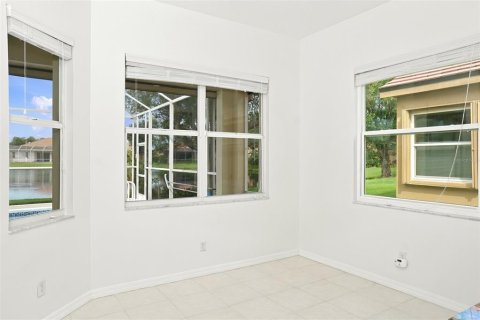 House in Sarasota, Florida 3 bedrooms, 190.73 sq.m. № 2400182 - photo 10
