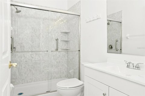 House in Sarasota, Florida 3 bedrooms, 190.73 sq.m. № 2400182 - photo 19