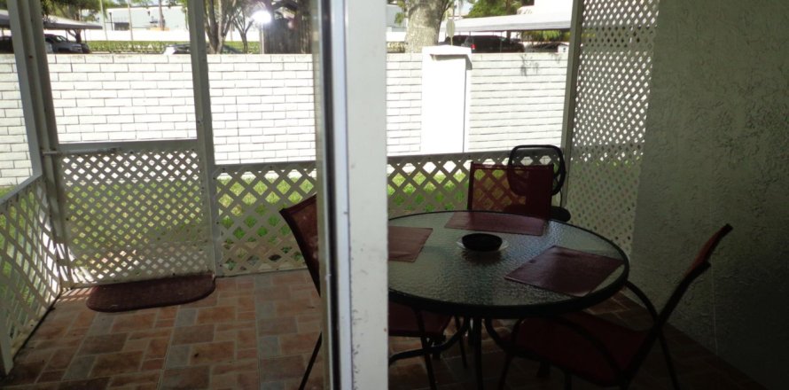 Immobilier commercial à Wellington, Floride 4 chambres, 148.64 m2 № 1120153