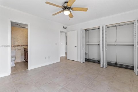Copropriété à vendre à North Miami, Floride: 2 chambres, 83.98 m2 № 1846020 - photo 16