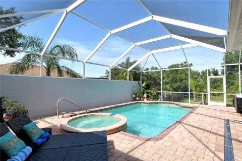 House in Bradenton, Florida 4 bedrooms, 223.15 sq.m. № 1816824 - photo 13