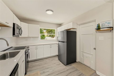 Villa ou maison à vendre à Seminole, Floride: 2 chambres, 65.4 m2 № 2299566 - photo 7