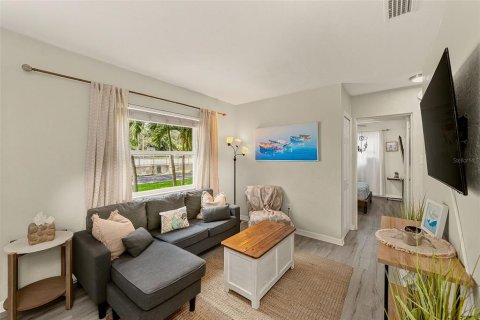 Villa ou maison à vendre à Seminole, Floride: 2 chambres, 65.4 m2 № 2299566 - photo 5