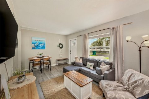 Villa ou maison à vendre à Seminole, Floride: 2 chambres, 65.4 m2 № 2299566 - photo 6