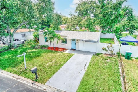 Villa ou maison à vendre à Seminole, Floride: 2 chambres, 65.4 m2 № 2299566 - photo 24