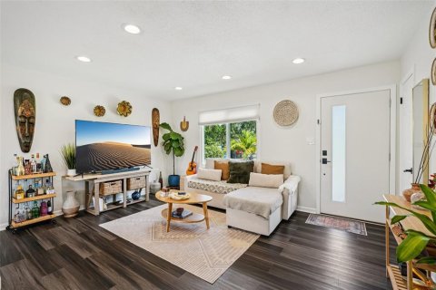 Casa en venta en Saint Petersburg, Florida, 3 dormitorios, 90.58 m2 № 1879403 - foto 6