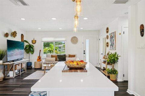 Casa en venta en Saint Petersburg, Florida, 3 dormitorios, 90.58 m2 № 1879403 - foto 18