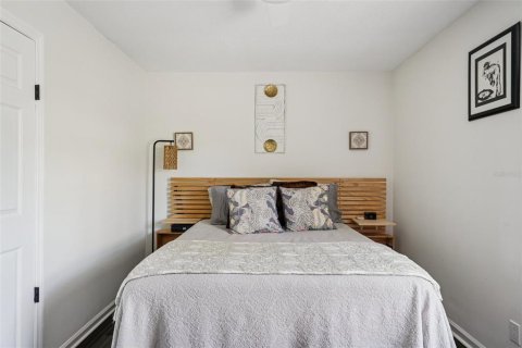 Casa en venta en Saint Petersburg, Florida, 3 dormitorios, 90.58 m2 № 1879403 - foto 24