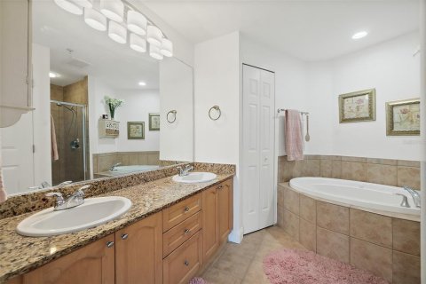 Condominio en venta en Daytona Beach Shores, Florida, 3 dormitorios, 230.4 m2 № 1870178 - foto 23