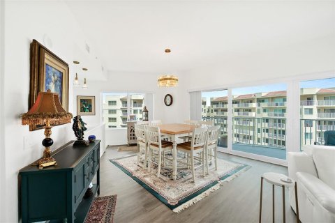 Condominio en venta en Daytona Beach Shores, Florida, 3 dormitorios, 230.4 m2 № 1870178 - foto 11