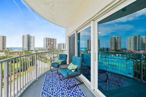 Condominio en venta en Daytona Beach Shores, Florida, 3 dormitorios, 230.4 m2 № 1870178 - foto 8