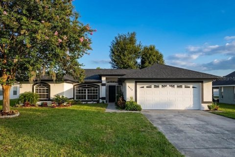 Casa en Winter Haven, Florida 3 dormitorios, 144.74 m2 № 2360583