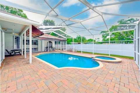 Casa en venta en Seminole, Florida, 3 dormitorios, 228.17 m2 № 1873654 - foto 27