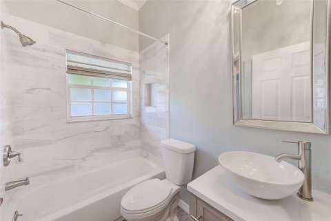 Casa en venta en Seminole, Florida, 3 dormitorios, 228.17 m2 № 1873654 - foto 24
