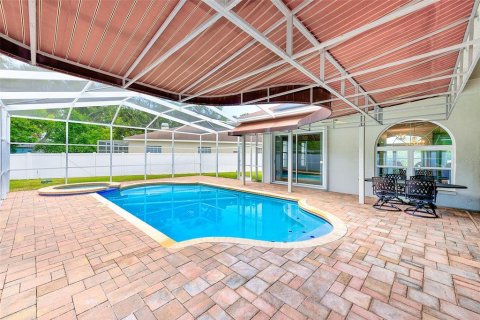 Casa en venta en Seminole, Florida, 3 dormitorios, 228.17 m2 № 1873654 - foto 26