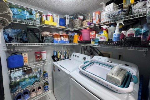 Condo in Miami, Florida, 3 bedrooms № 2171863 - photo 4