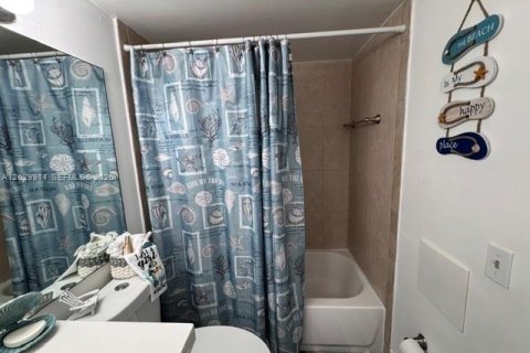 Condo in Miami, Florida, 3 bedrooms № 2171863 - photo 6