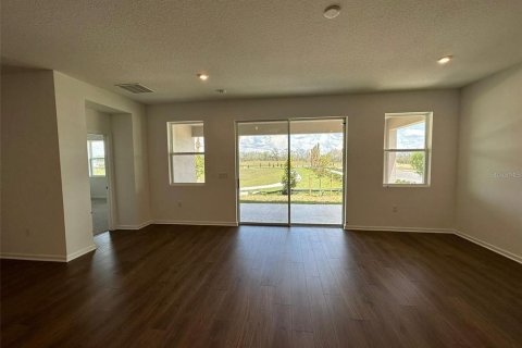 House in Kissimmee, Florida 4 bedrooms, 187.48 sq.m. № 1678281 - photo 5