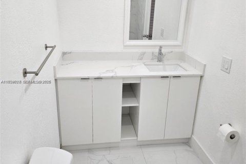 Copropriété à vendre à Miami, Floride: 2 chambres, 91.97 m2 № 2152649 - photo 4