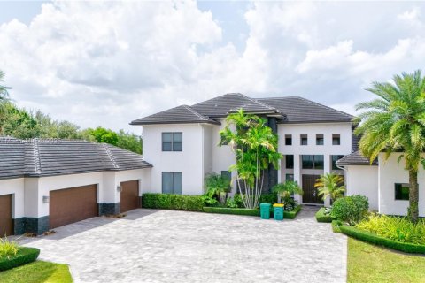 House in Plantation, Florida 7 bedrooms, 541.43 sq.m. № 1787086 - photo 3