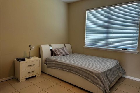 Touwnhouse à louer à Orlando, Floride: 4 chambres, 195.37 m2 № 2167795 - photo 14