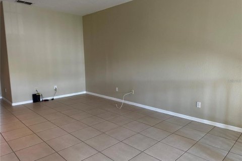 Touwnhouse à louer à Orlando, Floride: 4 chambres, 195.37 m2 № 2167795 - photo 11
