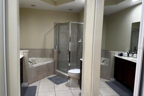 Touwnhouse à louer à Orlando, Floride: 4 chambres, 195.37 m2 № 2167795 - photo 9