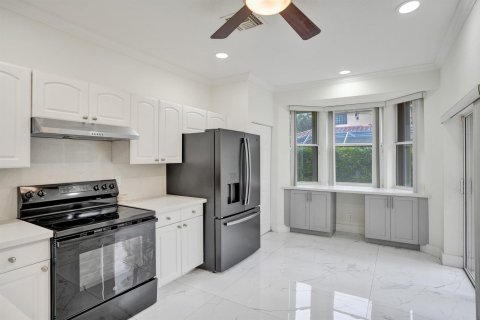 House in Cooper City, Florida 4 bedrooms, 235.79 sq.m. № 2186603 - photo 16