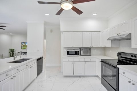 House in Cooper City, Florida 4 bedrooms, 235.79 sq.m. № 2186603 - photo 18
