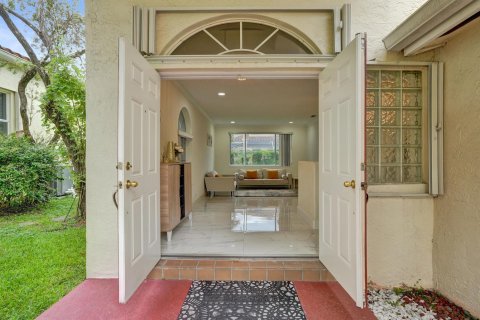 House in Cooper City, Florida 4 bedrooms, 235.79 sq.m. № 2186603 - photo 4
