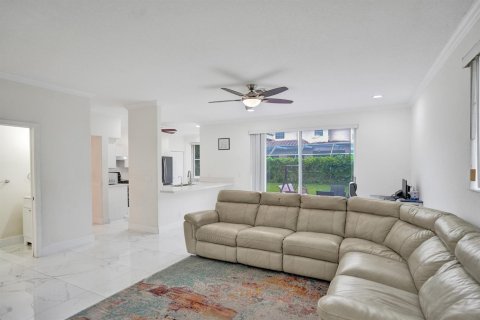 House in Cooper City, Florida 4 bedrooms, 235.79 sq.m. № 2186603 - photo 27