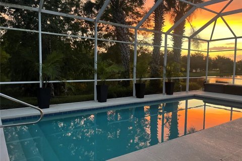 House in Orlando, Florida 4 bedrooms, 233.56 sq.m. № 2350280 - photo 8