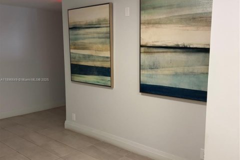 Apartamento en alquiler en Fort Lauderdale, Florida, 1 dormitorio, 71.53 m2 № 1948342 - foto 15